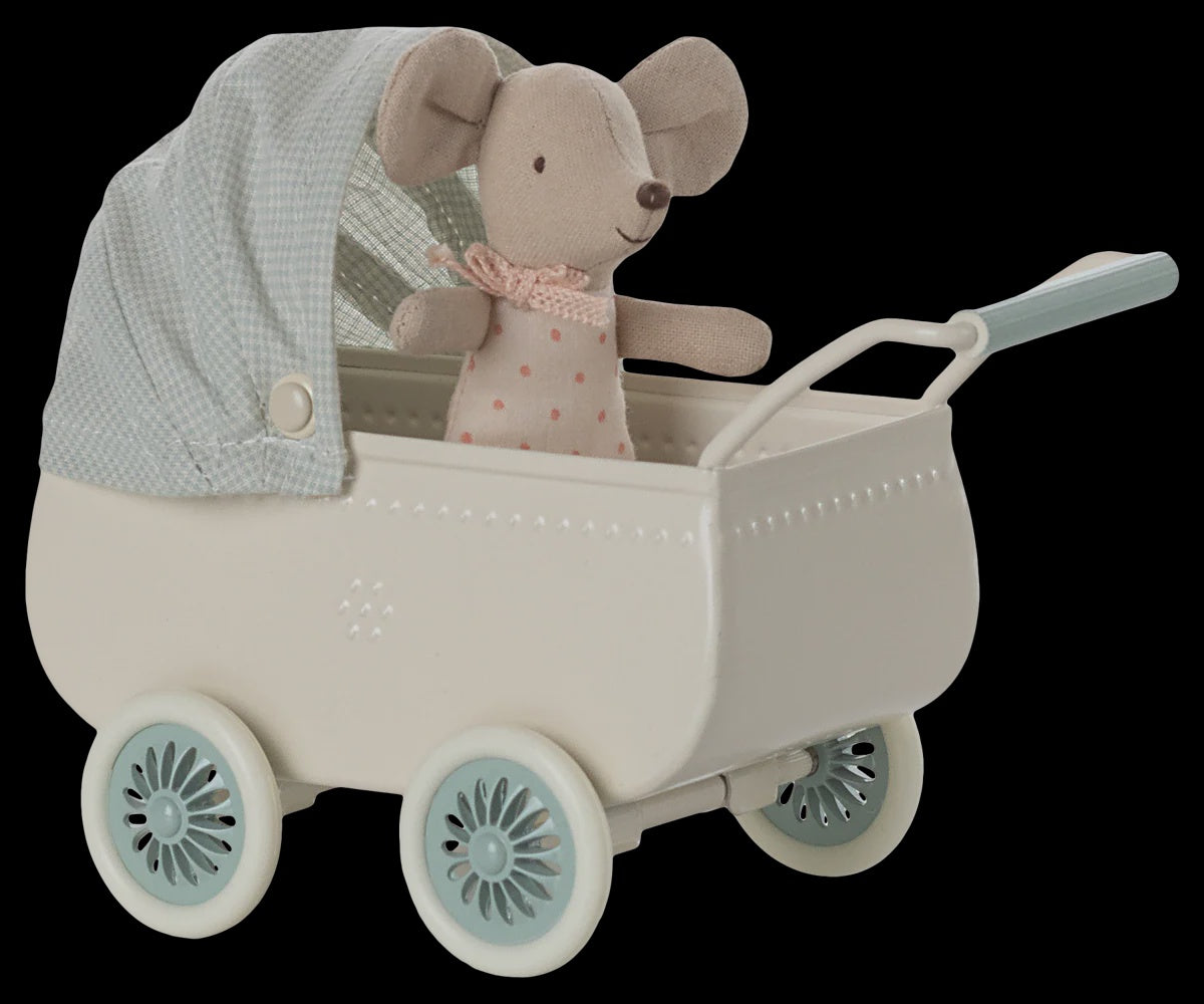 Pram with Baby Mouse