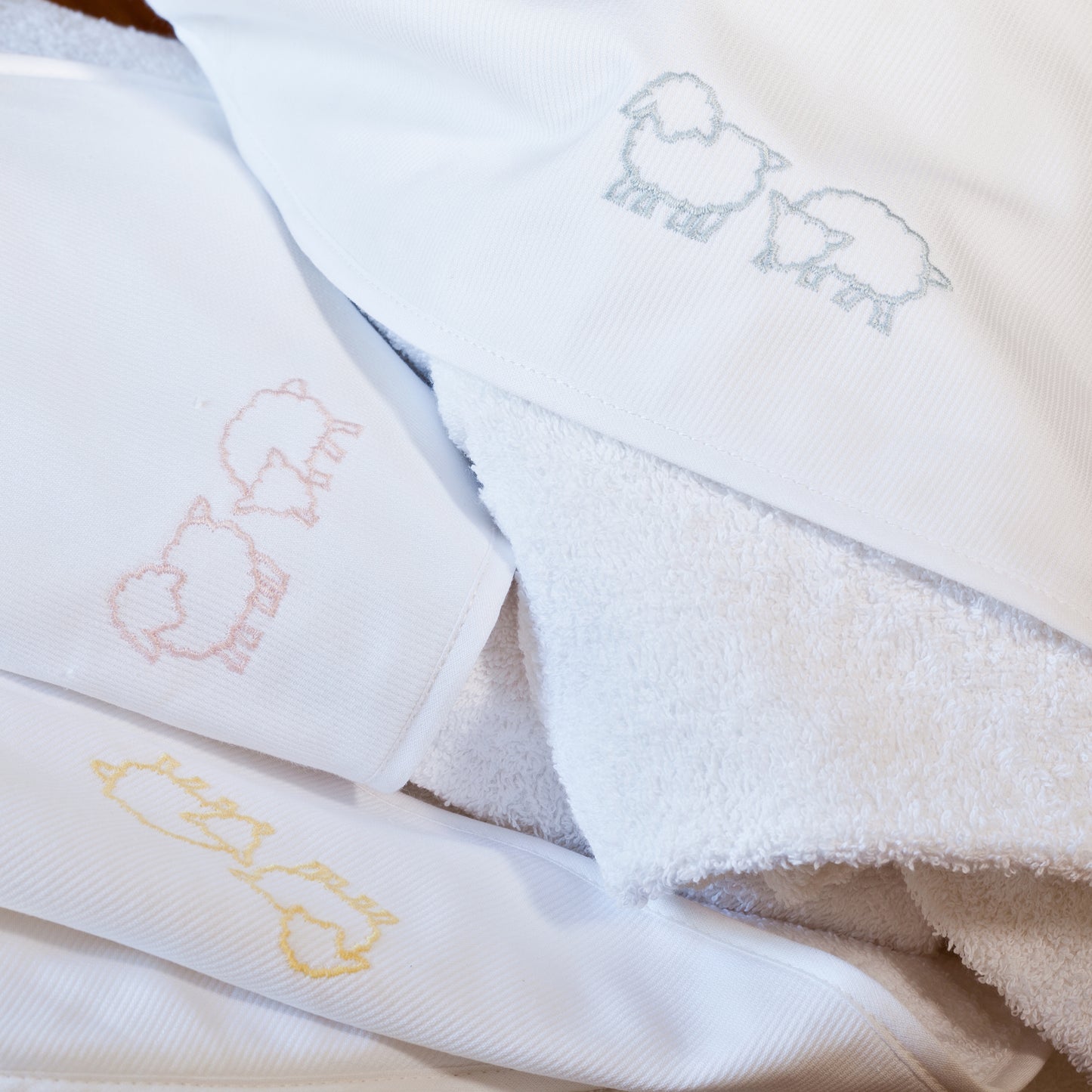 Hooded Bath Towel - Sheep