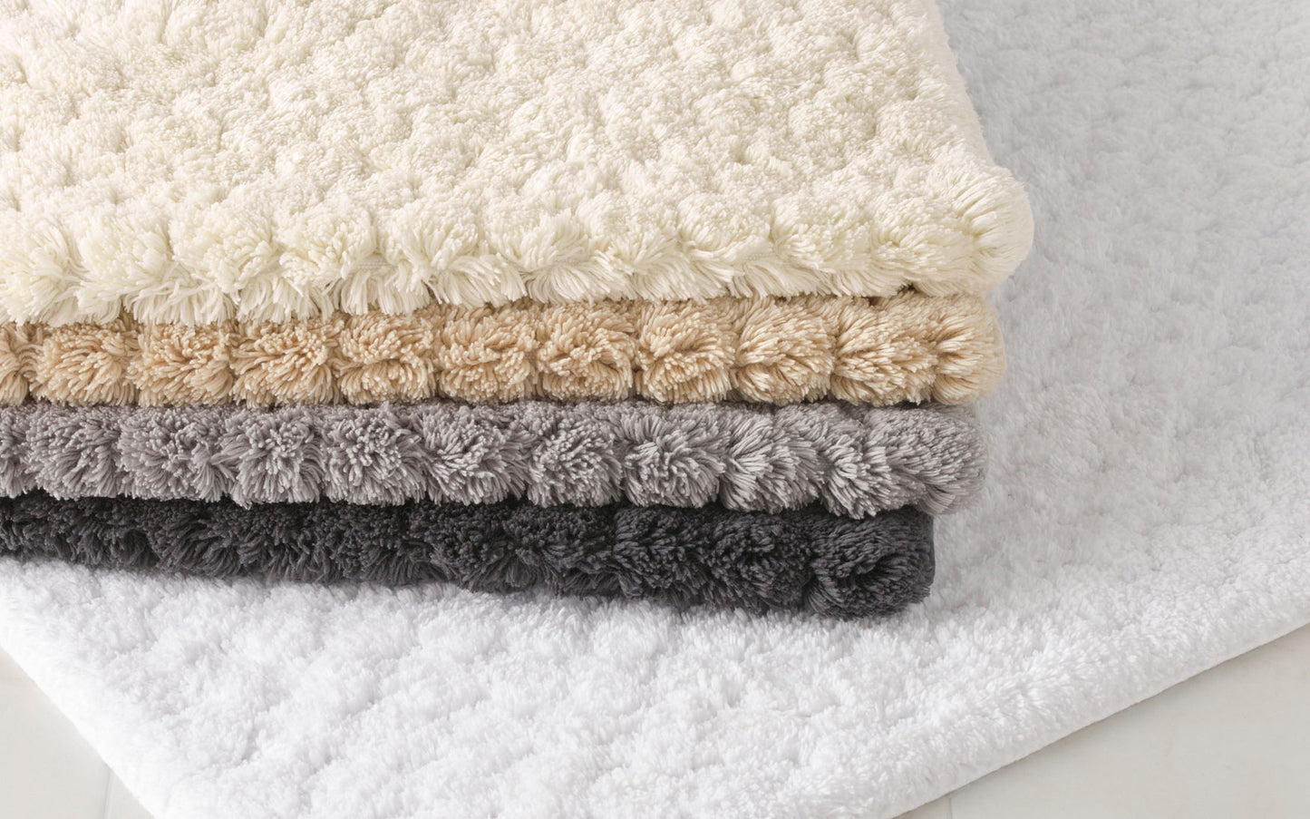 Lotus Smoke Bath Rug