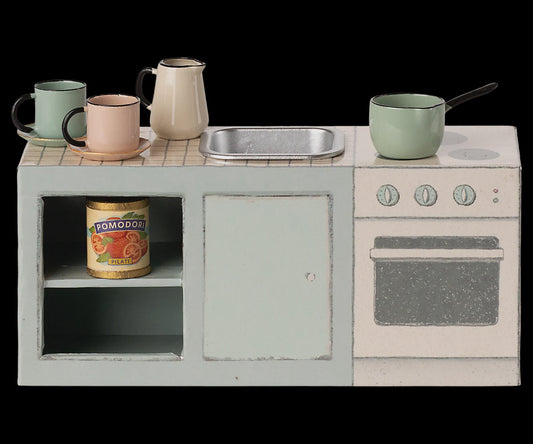 Kitchen Counter, Mouse