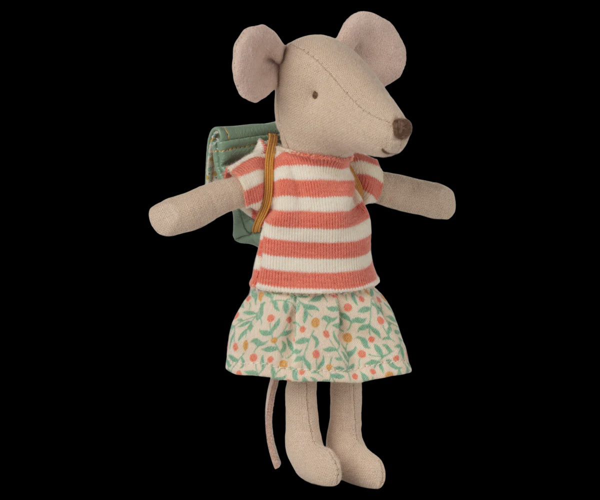 Tricycle Mouse, Big Sister Green