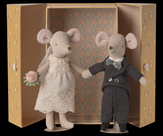 Wedding Mice Couple in Box, Mum & Dad
