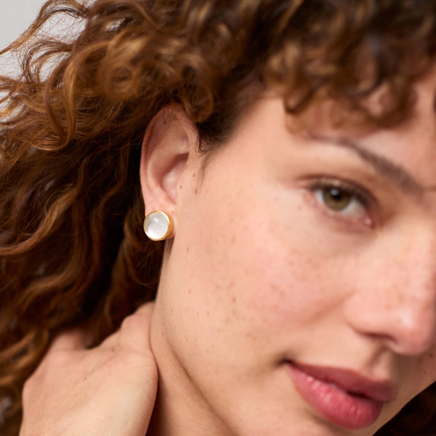 Solara Stone Stud Earring