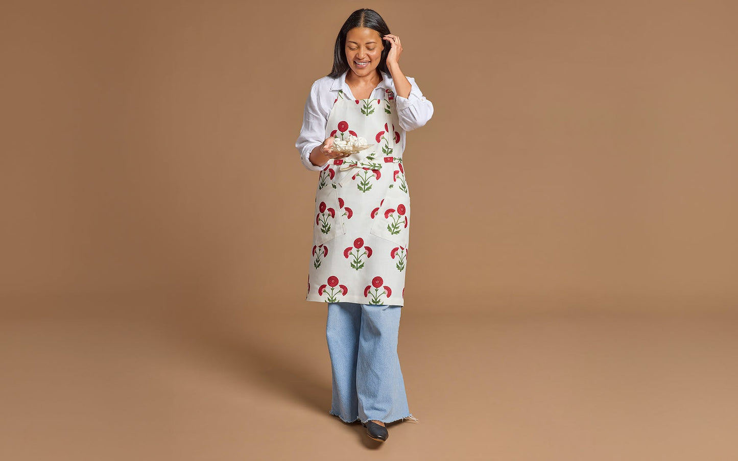 Gisele Scarlet Linen Apron