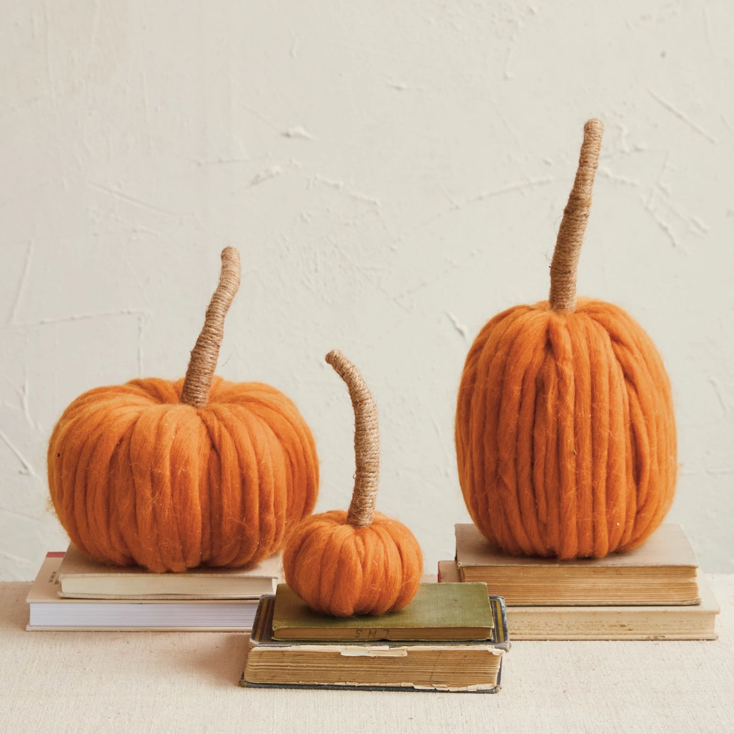 Wool Pumpkin w/Jute Wrapped Stem