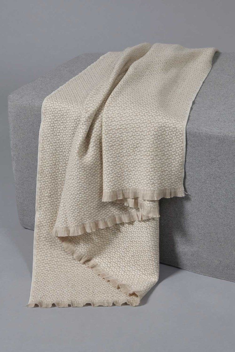 Tasa Cashmere Throw